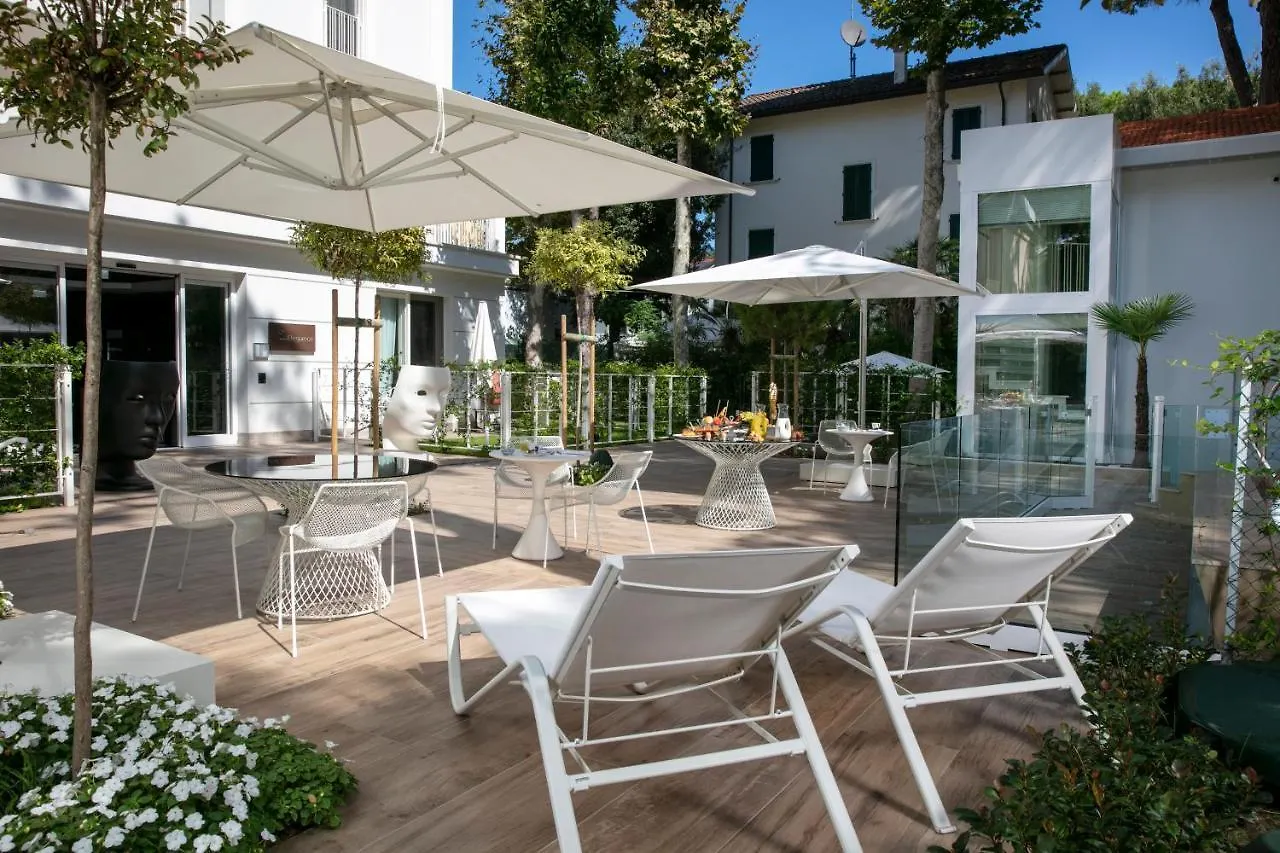 ****  Elegance Riccione Aparthotel Italy